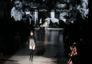 Dolce & Gabbana tornano a sfilare con la Camera della Moda