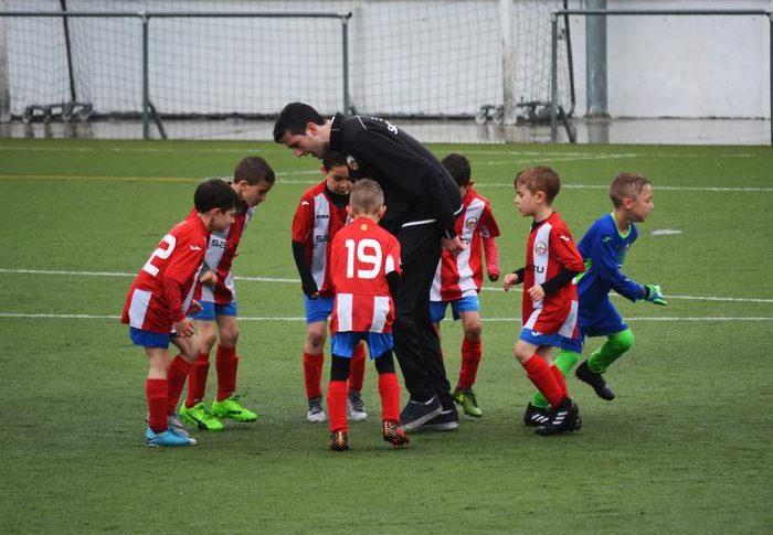 Bambini sedentari, in 10 passi come fargli fare sport