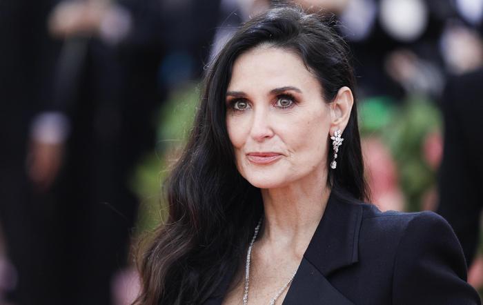 Demi Moore conduce un podcast erotico, ‘Dirty Diana’