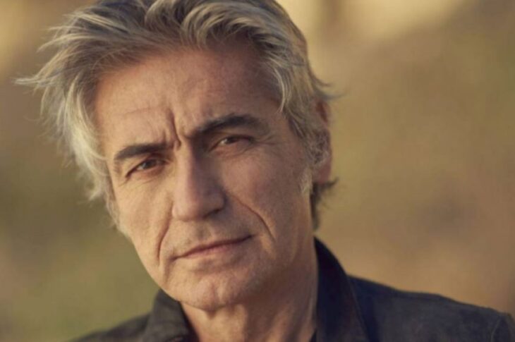 LIGABUE 30 ANNI E LA SUA PRIMA AUTOBIOGRAFIA.